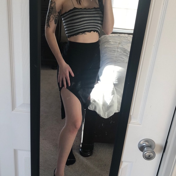 Skirt - Picture 3 of 3